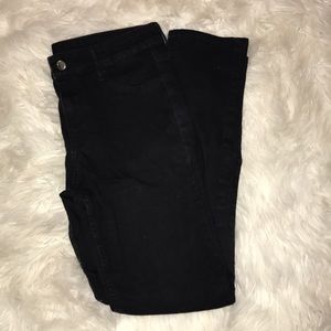 Black skinny jeans
